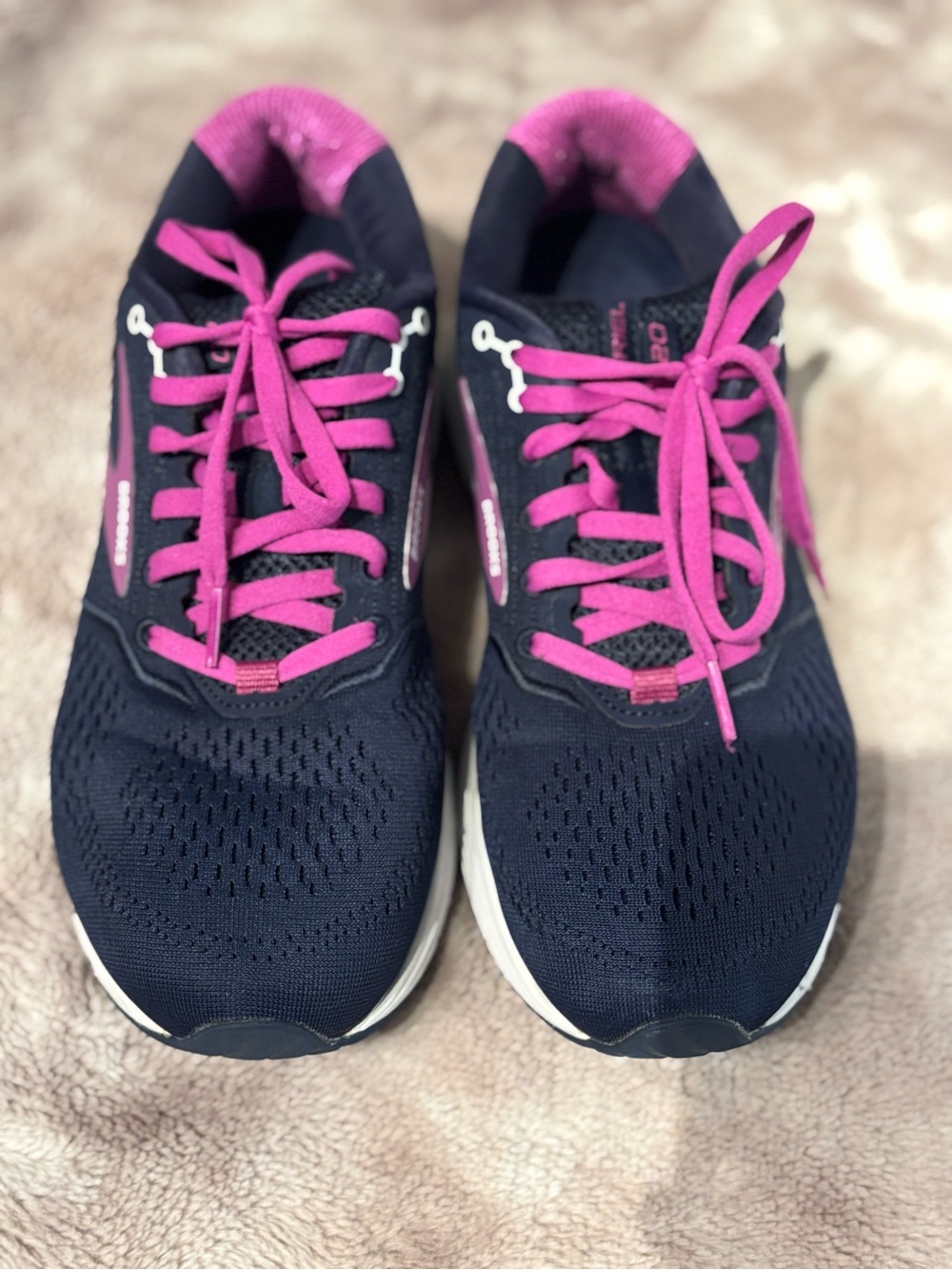 Brooks Ariel Women’s Running Shoes Size 9 Navy Pink Stability Walking Sneakers